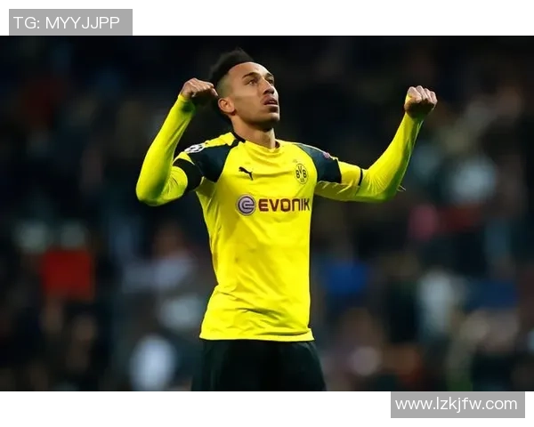 英超赛场上的璀璨明星谁是最受欢迎的足球偶像与球迷心中的传奇